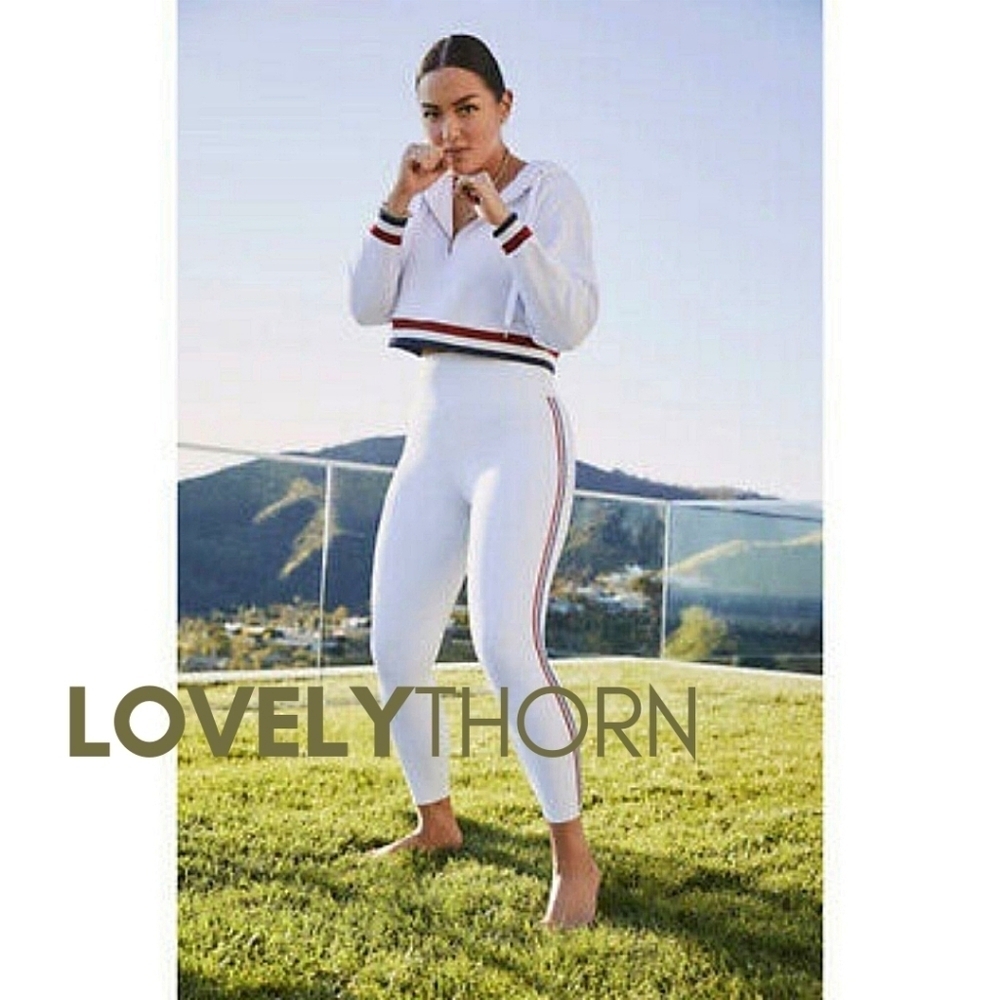 GOOD AMERICAN // white high rise 7/8 leggings red & blue side stripes - Picture 4 of 9